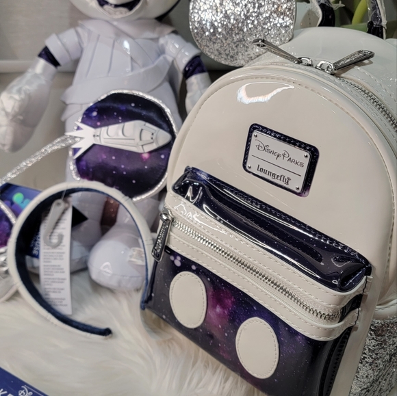 Set of 4 piece!Mickey Mouse Main Attraction! BAG! PLUSH! EARS! KEY!All new - Picture 7 of 11